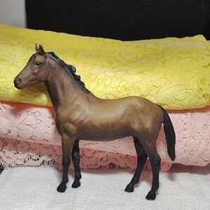 Breyer Moulding Vintage Classic Brown/Black Horse